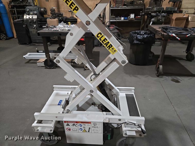 image for item ET1402 2017 Hy-Brid HB-P527 scissor lift