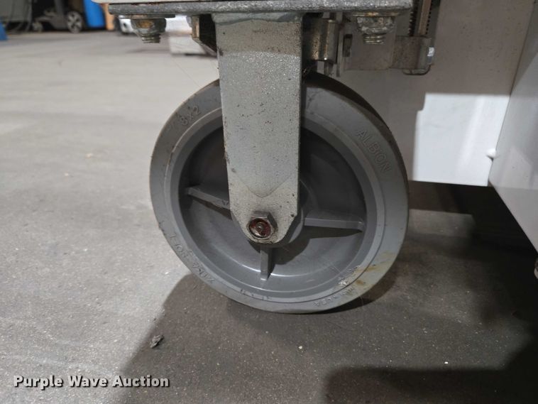 image for item ET1402 2017 Hy-Brid HB-P527 scissor lift