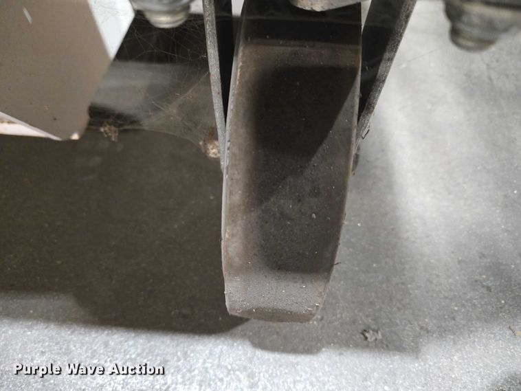 image for item ET1402 2017 Hy-Brid HB-P527 scissor lift