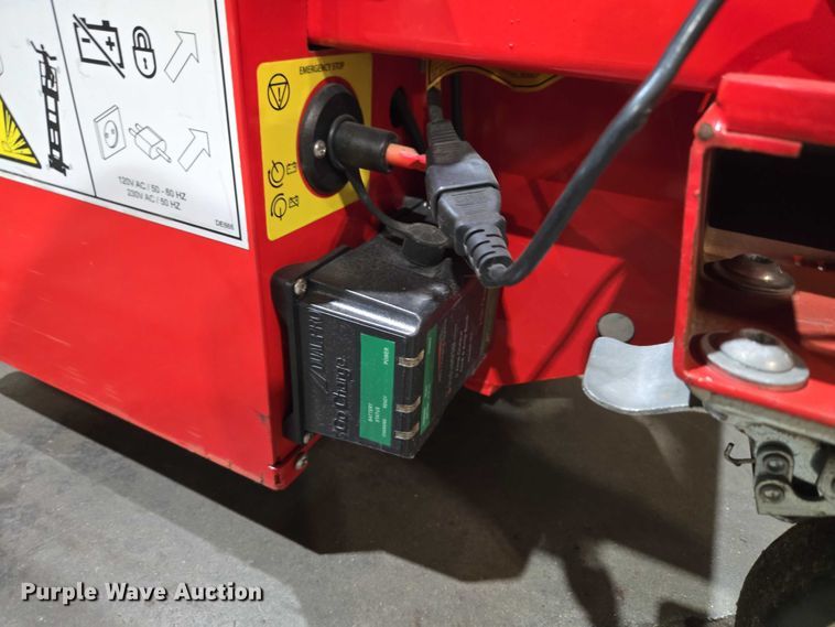 image for item ET1405 2016 Hy-Brid HB-P527 scissor lift