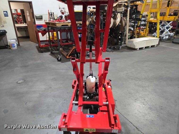image for item ET1405 2016 Hy-Brid HB-P527 scissor lift