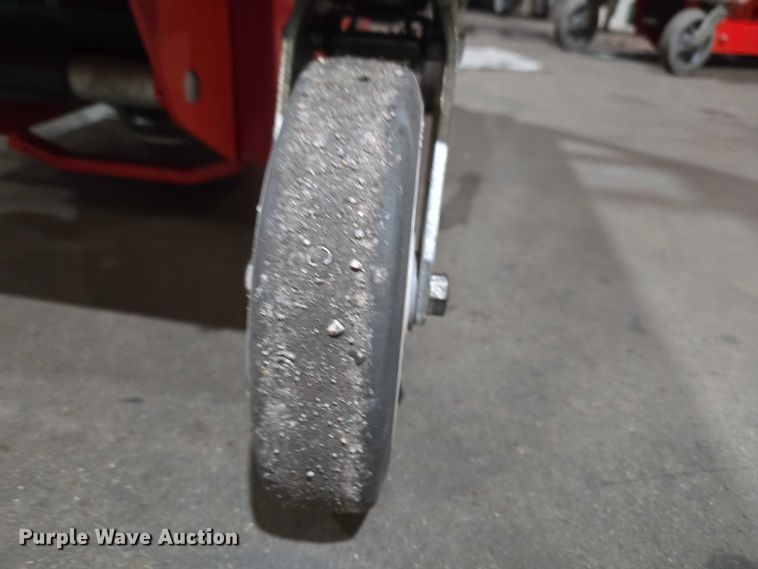 image for item ET1405 2016 Hy-Brid HB-P527 scissor lift