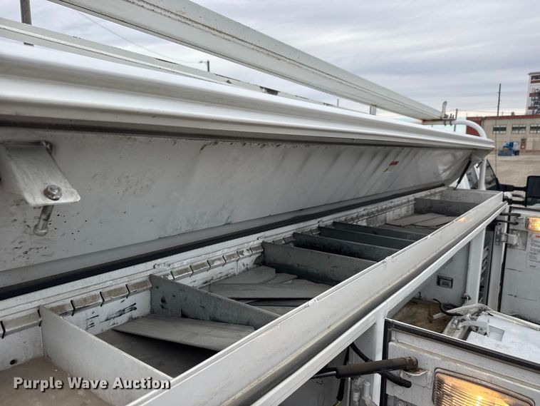 image for item ET1550 2015 Ford F350 Ext. Cab utility bed pickup truck