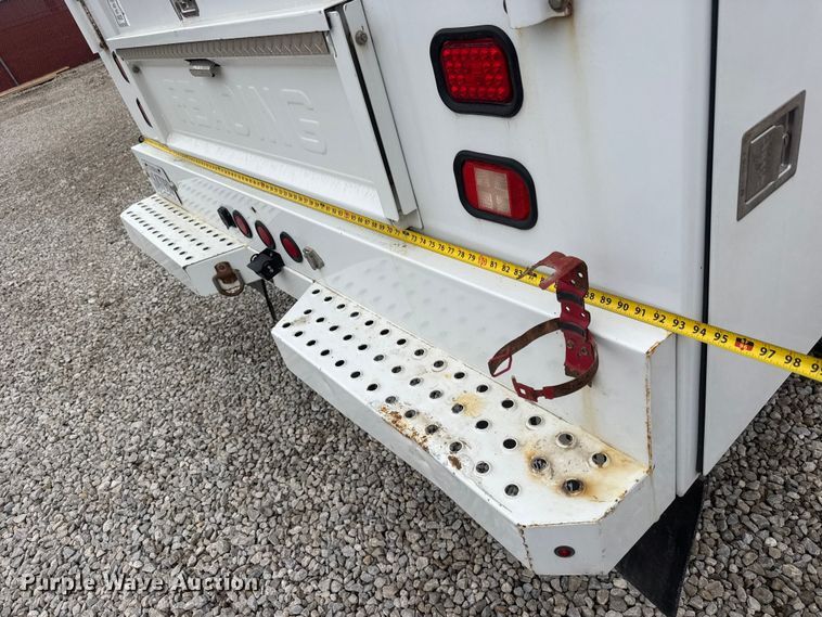 image for item ET1550 2015 Ford F350 Ext. Cab utility bed pickup truck