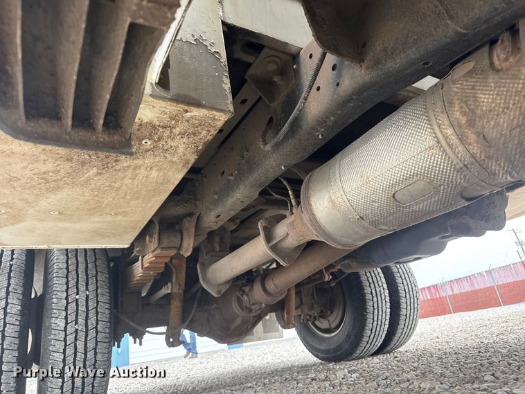 image for item ET1550 2015 Ford F350 Ext. Cab utility bed pickup truck