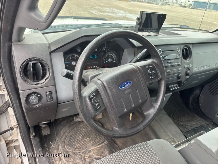 image for item ET1550 2015 Ford F350 Ext. Cab utility bed pickup truck