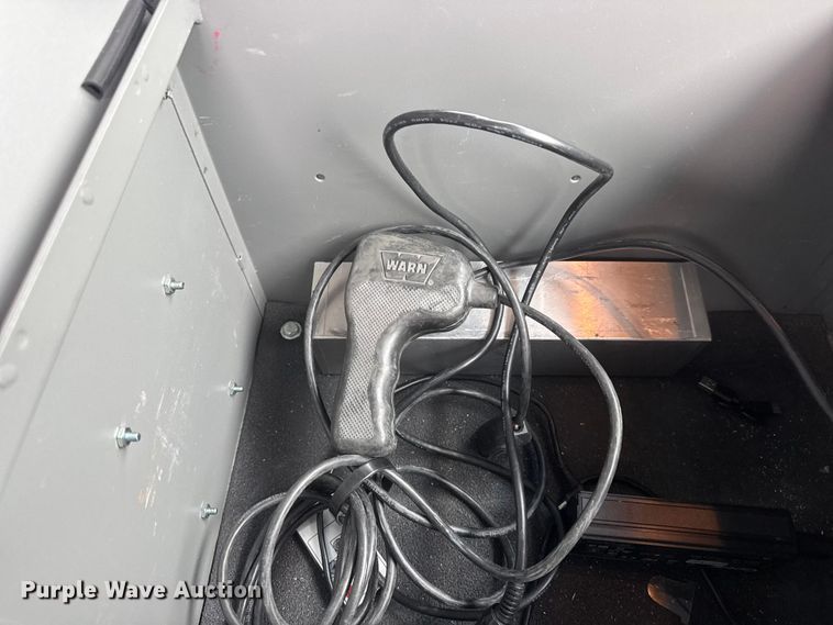 image for item ET1550 2015 Ford F350 Ext. Cab utility bed pickup truck