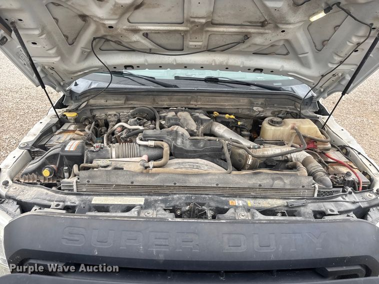 image for item ET1550 2015 Ford F350 Ext. Cab utility bed pickup truck