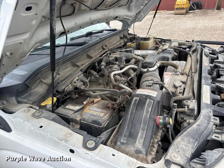 image for item ET1550 2015 Ford F350 Ext. Cab utility bed pickup truck