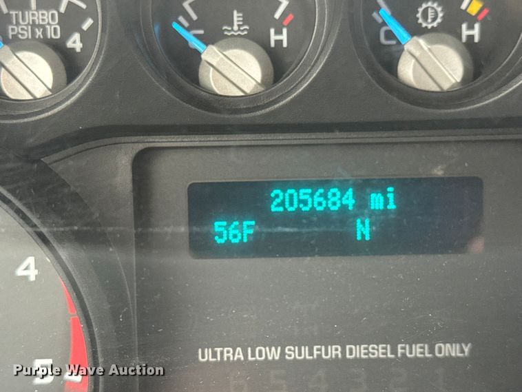 image for item ET1550 2015 Ford F350 Ext. Cab utility bed pickup truck