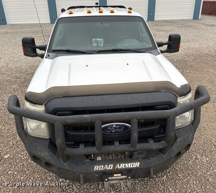 image for item ET1551 2015 Ford F350 Crew Cab flatbed pickup truck