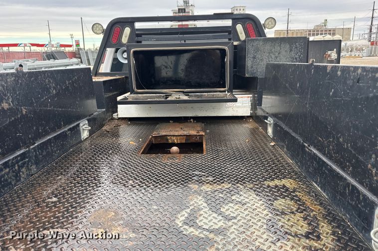 image for item ET1551 2015 Ford F350 Crew Cab flatbed pickup truck