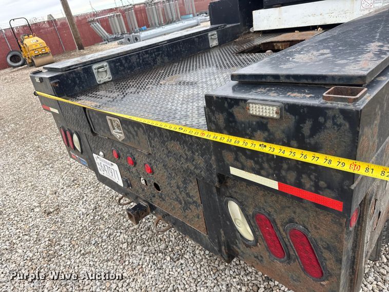 image for item ET1551 2015 Ford F350 Crew Cab flatbed pickup truck