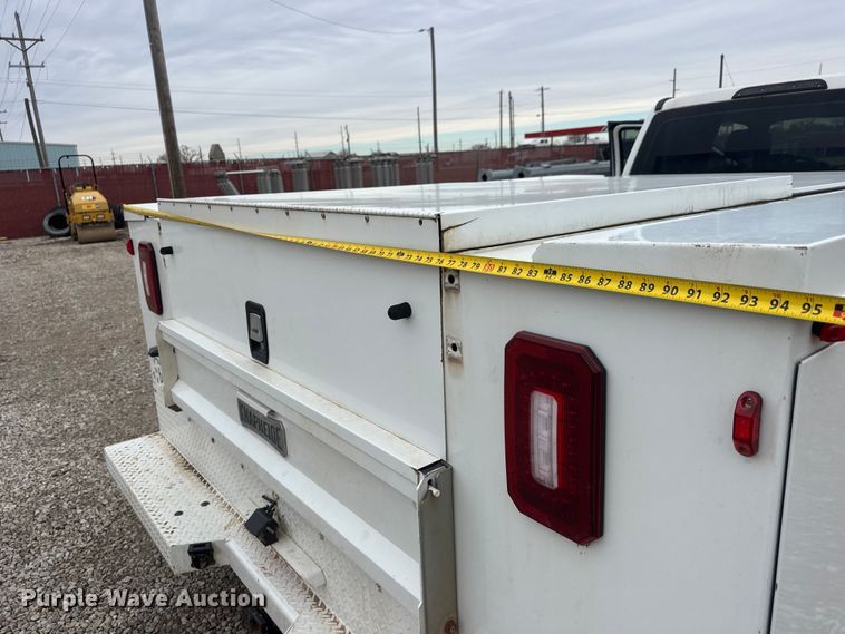 image for item ET1552 2019 Ford F350 Ext. Cab utility bed pickup truck