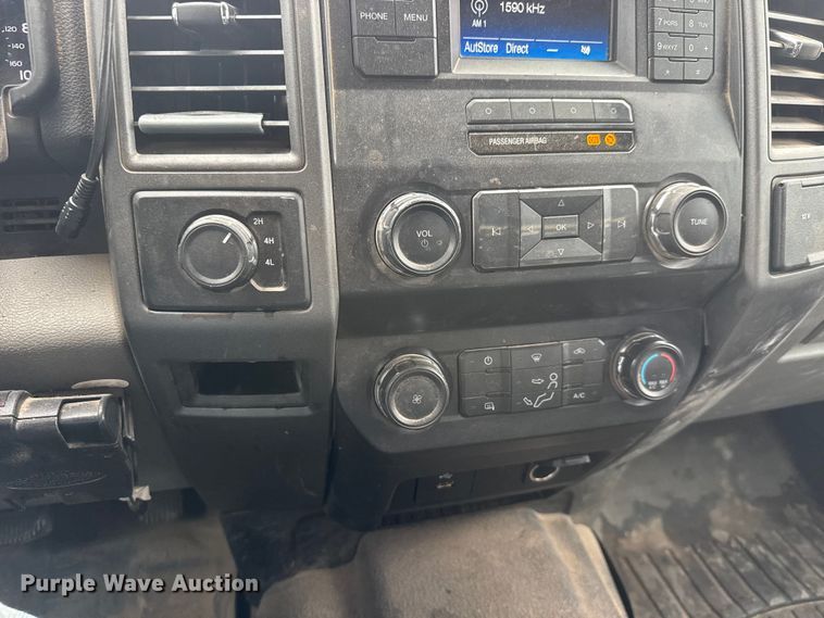 image for item ET1552 2019 Ford F350 Ext. Cab utility bed pickup truck