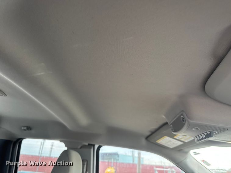 image for item ET1552 2019 Ford F350 Ext. Cab utility bed pickup truck