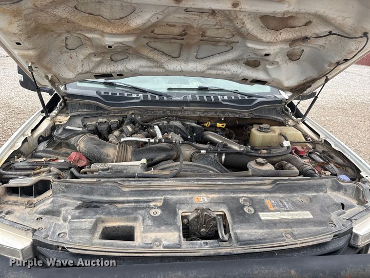 image for item ET1552 2019 Ford F350 Ext. Cab utility bed pickup truck