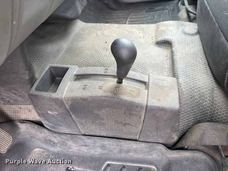 image for item ET1553 2009 GMC Sierra 2500 HD Crew Cab pickup truck