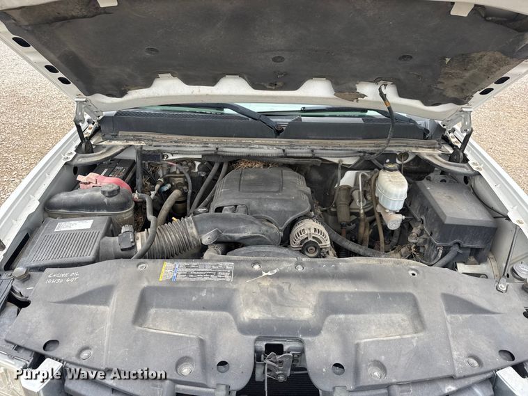 image for item ET1553 2009 GMC Sierra 2500 HD Crew Cab pickup truck