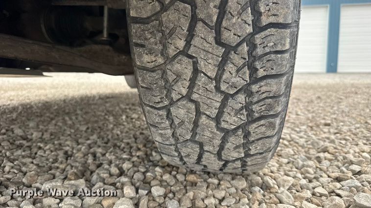 image for item ET1553 2009 GMC Sierra 2500 HD Crew Cab pickup truck