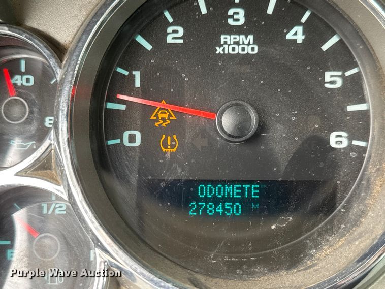 image for item ET1553 2009 GMC Sierra 2500 HD Crew Cab pickup truck