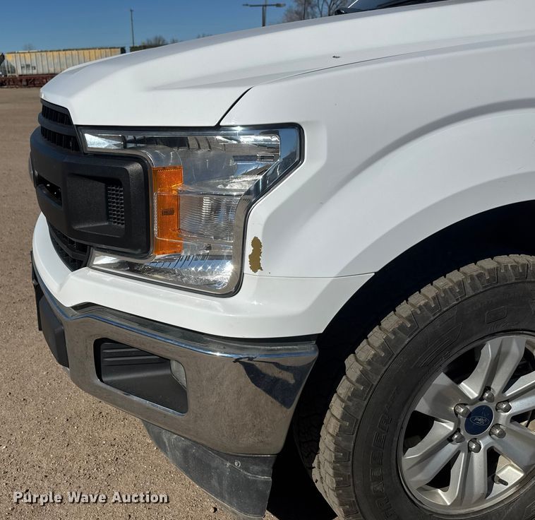 image for item ET1559 2020 Ford F150 Crew Cab pickup truck