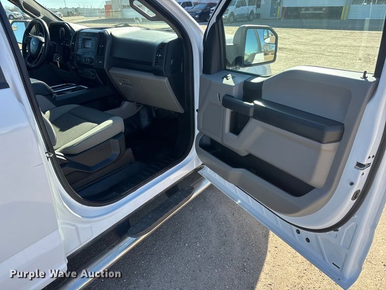 image for item ET1559 2020 Ford F150 Crew Cab pickup truck