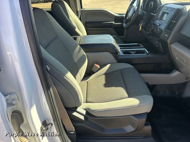 image for item ET1559 2020 Ford F150 Crew Cab pickup truck