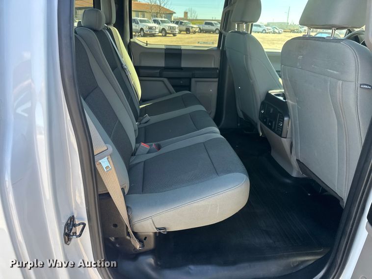 image for item ET1559 2020 Ford F150 Crew Cab pickup truck