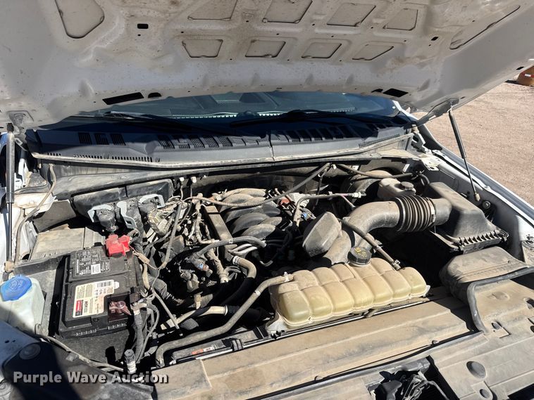 image for item ET1559 2020 Ford F150 Crew Cab pickup truck