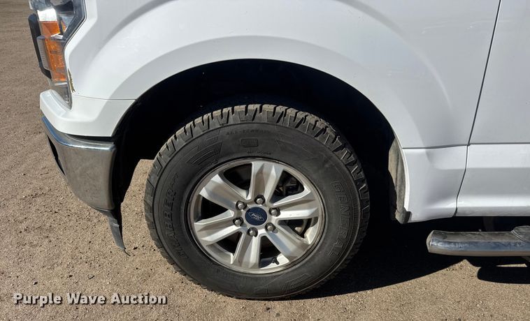 image for item ET1559 2020 Ford F150 Crew Cab pickup truck