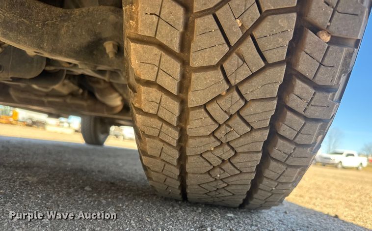 image for item ET1559 2020 Ford F150 Crew Cab pickup truck