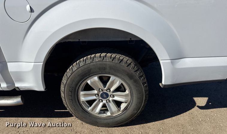 image for item ET1559 2020 Ford F150 Crew Cab pickup truck