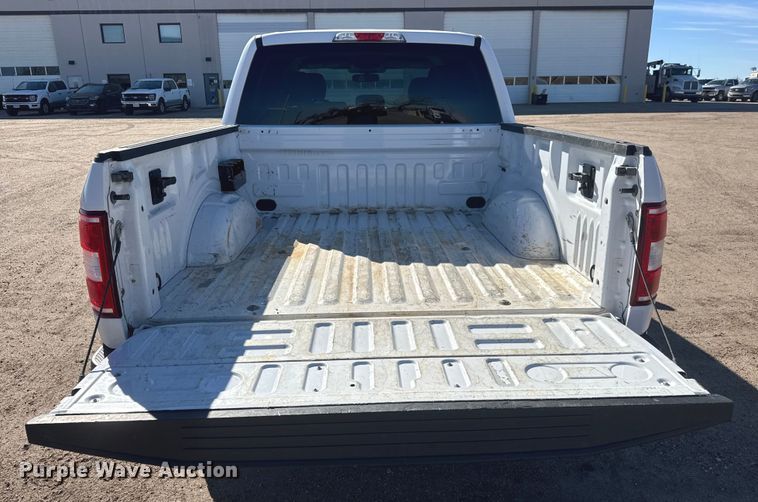 image for item ET1560 2020 Ford F150 Crew Cab pickup truck