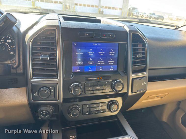 image for item ET1560 2020 Ford F150 Crew Cab pickup truck