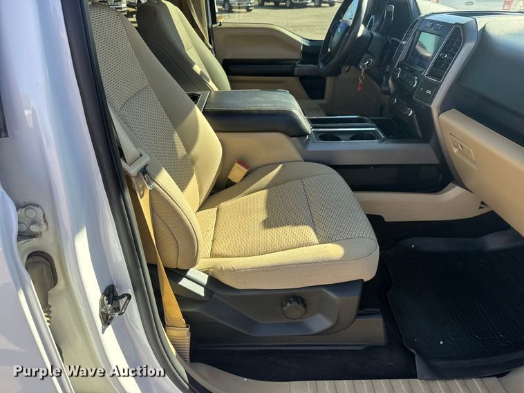 image for item ET1560 2020 Ford F150 Crew Cab pickup truck