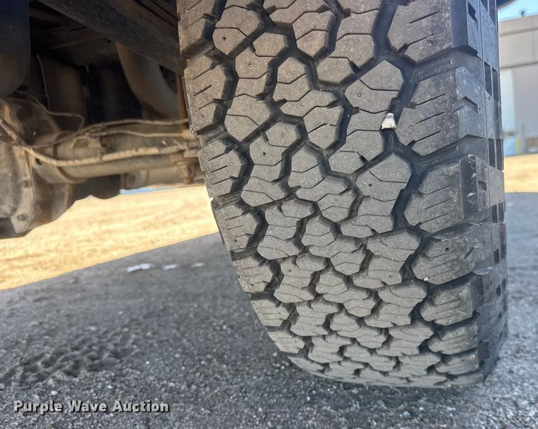 image for item ET1560 2020 Ford F150 Crew Cab pickup truck