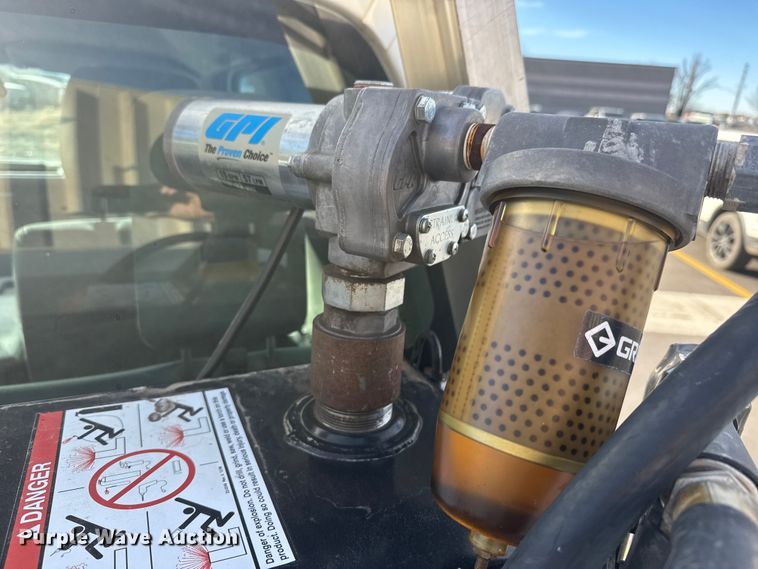 image for item ET1563 2015 Ford F350 Super Duty XL Ext. Cab pickup truck