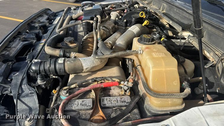 image for item ET1563 2015 Ford F350 Super Duty XL Ext. Cab pickup truck