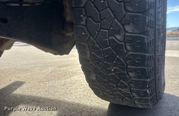 image for item ET1563 2015 Ford F350 Super Duty XL Ext. Cab pickup truck