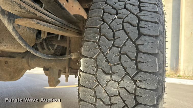 image for item ET1563 2015 Ford F350 Super Duty XL Ext. Cab pickup truck