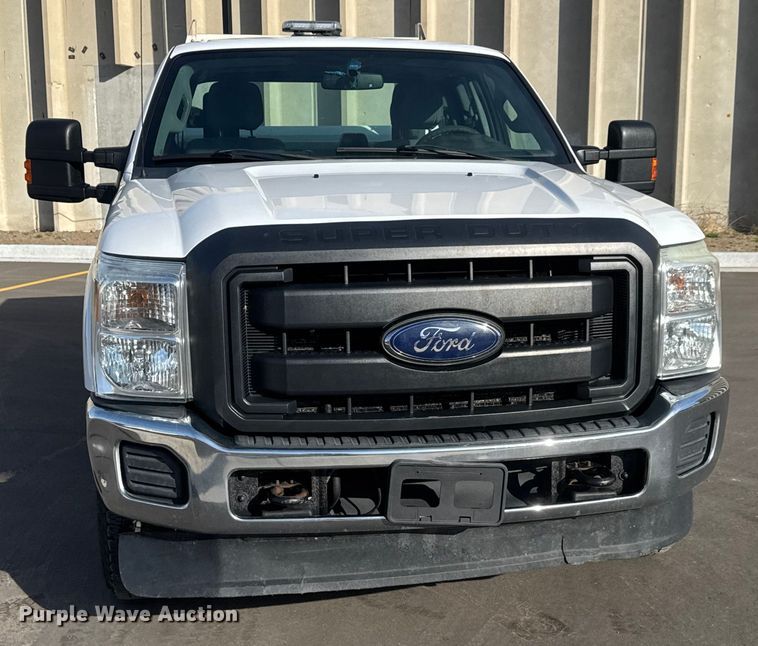 image for item ET1564 2016 Ford F250 Super Duty XL Ext. Cab pickup truck