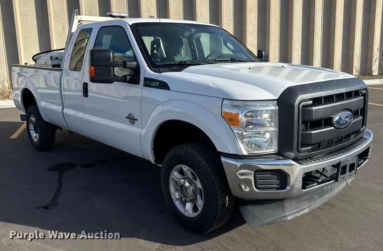 image for item ET1564 2016 Ford F250 Super Duty XL Ext. Cab pickup truck