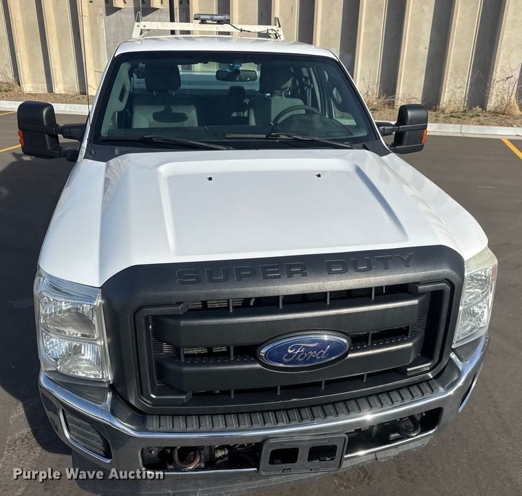 image for item ET1564 2016 Ford F250 Super Duty XL Ext. Cab pickup truck