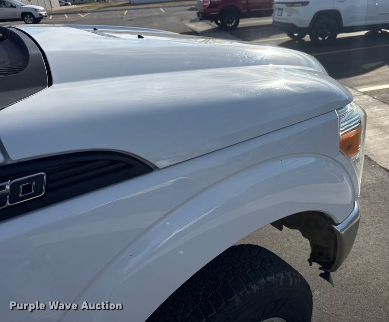 image for item ET1564 2016 Ford F250 Super Duty XL Ext. Cab pickup truck