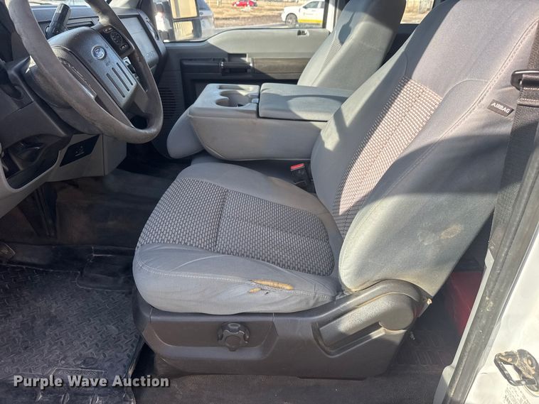 image for item ET1564 2016 Ford F250 Super Duty XL Ext. Cab pickup truck