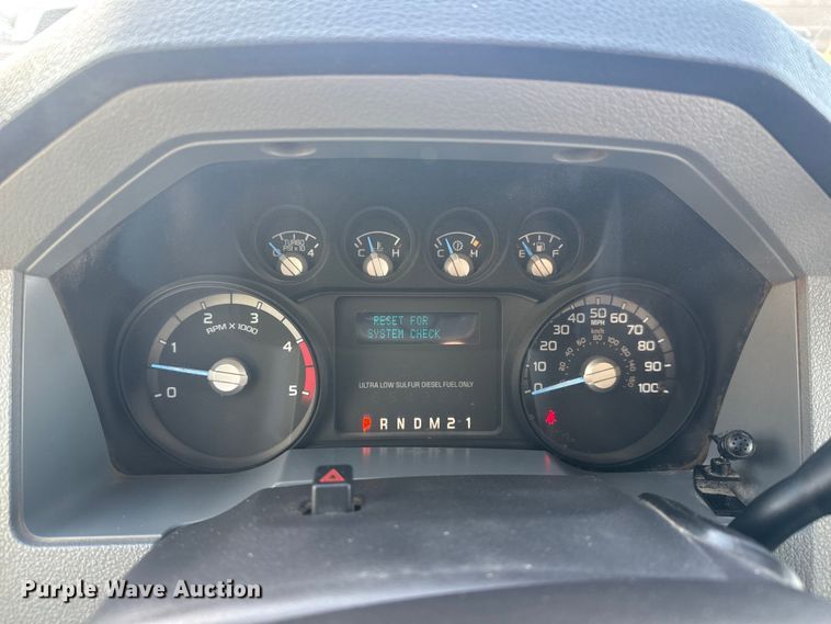 image for item ET1564 2016 Ford F250 Super Duty XL Ext. Cab pickup truck