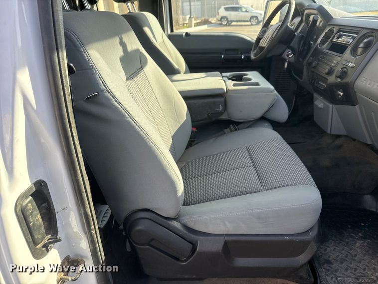 image for item ET1564 2016 Ford F250 Super Duty XL Ext. Cab pickup truck