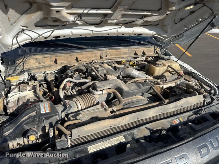 image for item ET1564 2016 Ford F250 Super Duty XL Ext. Cab pickup truck