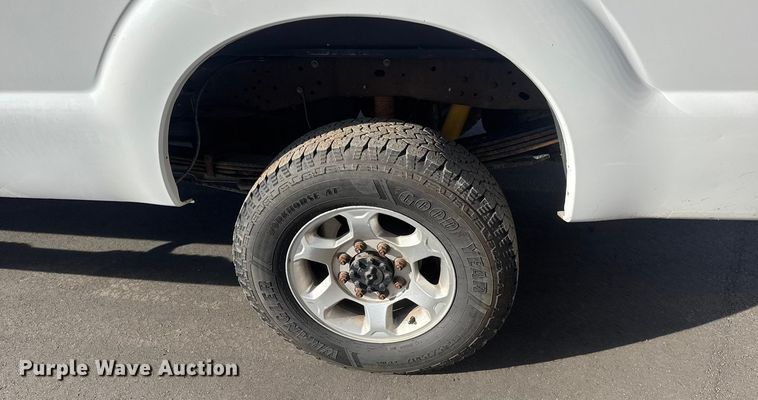 image for item ET1564 2016 Ford F250 Super Duty XL Ext. Cab pickup truck